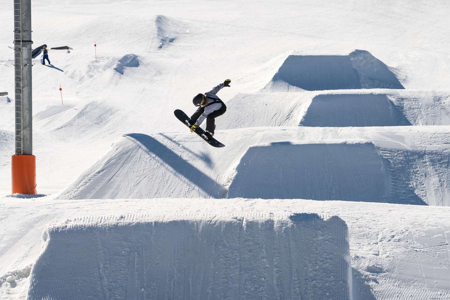 Micron Sensor 2023 | Nidecker | CA Micron Sensor 2023 Snowboards Nidecker Premium Swiss Snowboard