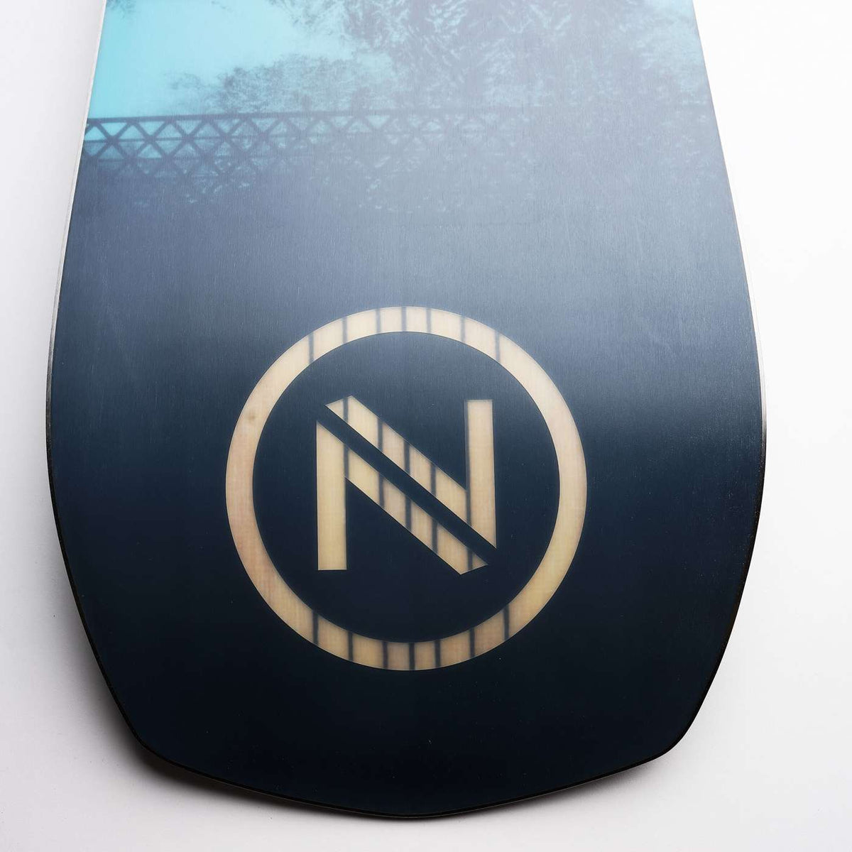 Escape Plus 2024 | Nidecker | CA Escape Plus 2024 Snowboards Nidecker Premium Swiss Snowboard