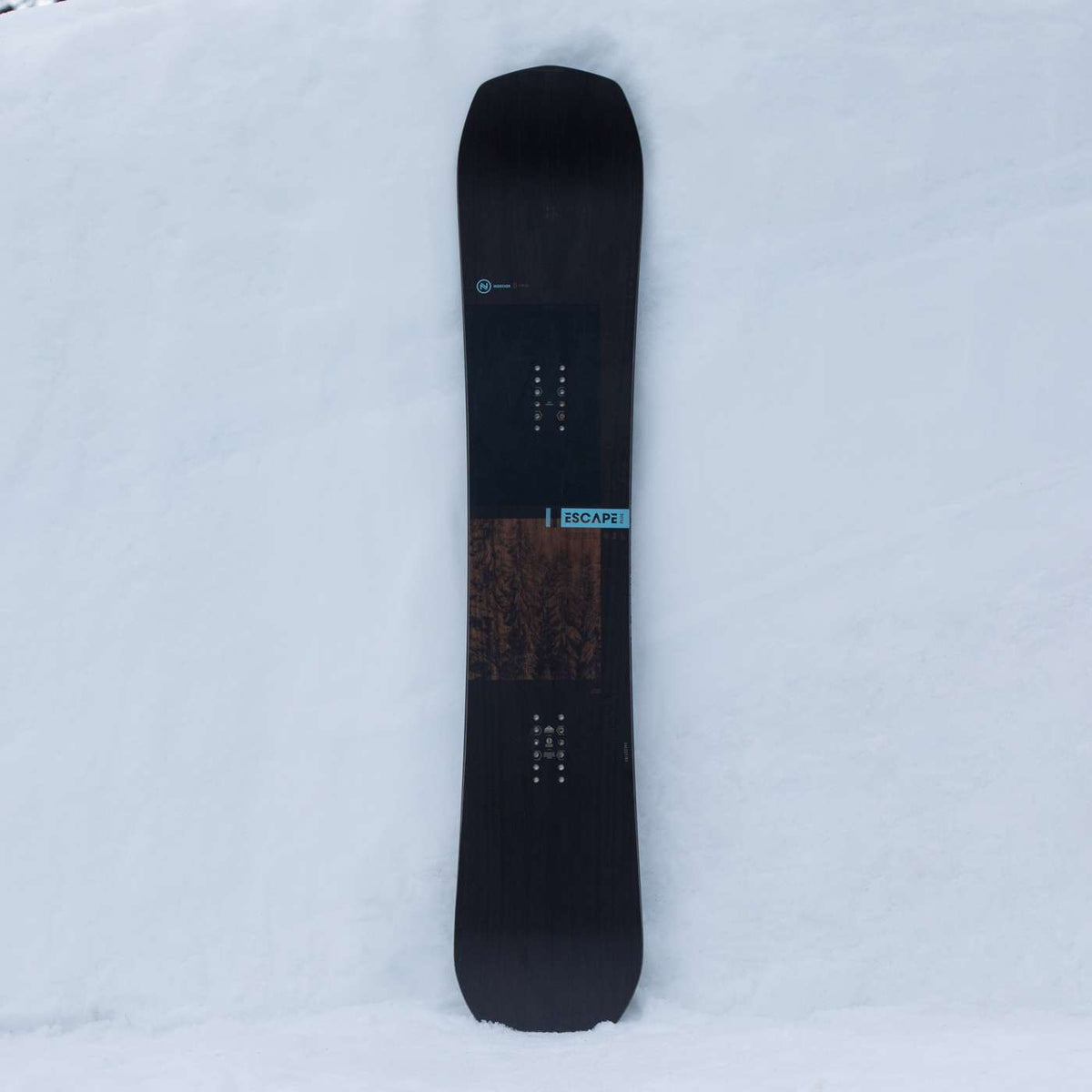 Escape Plus 2024 | Nidecker | CA Escape Plus 2024 Snowboards Nidecker Premium Swiss Snowboard