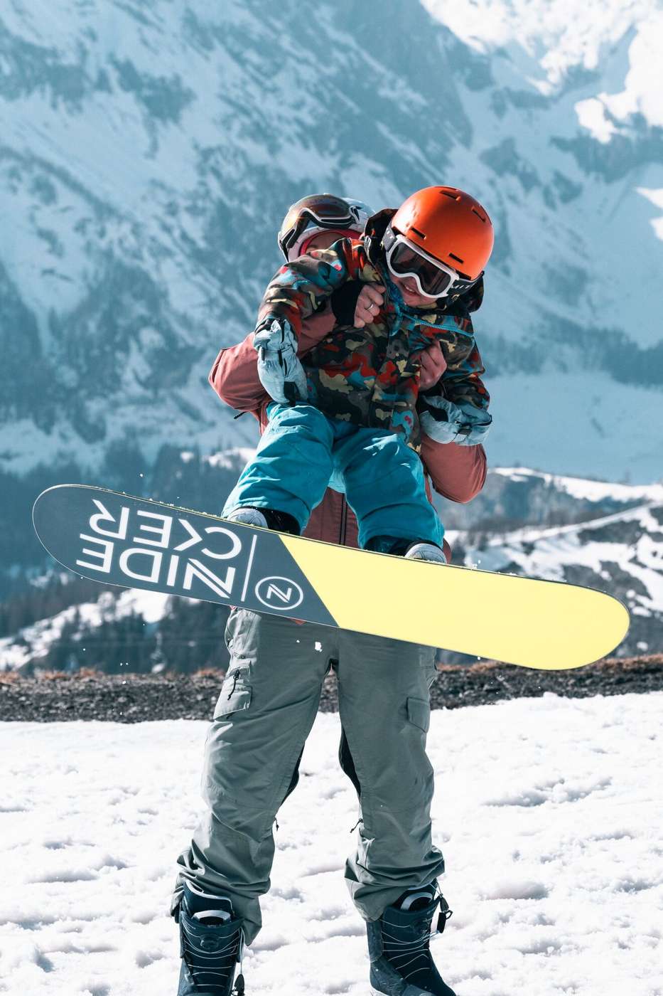 Micron Magic 2024 | Nidecker | CA Micron Magic 2024 Snowboards Nidecker Premium Swiss Snowboard