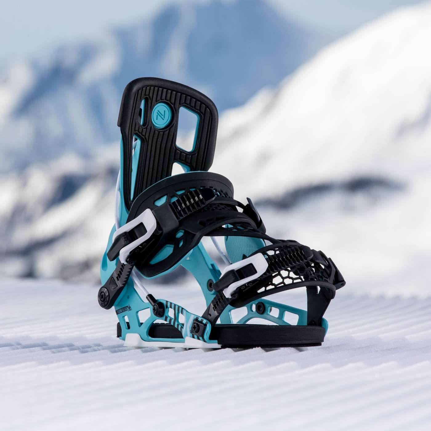 Flow NX2 Hybrid 2025 | Nidecker | CA Flow Nx2 Hybrid 2025 Bindings Nidecker Premium Swiss Snowboard