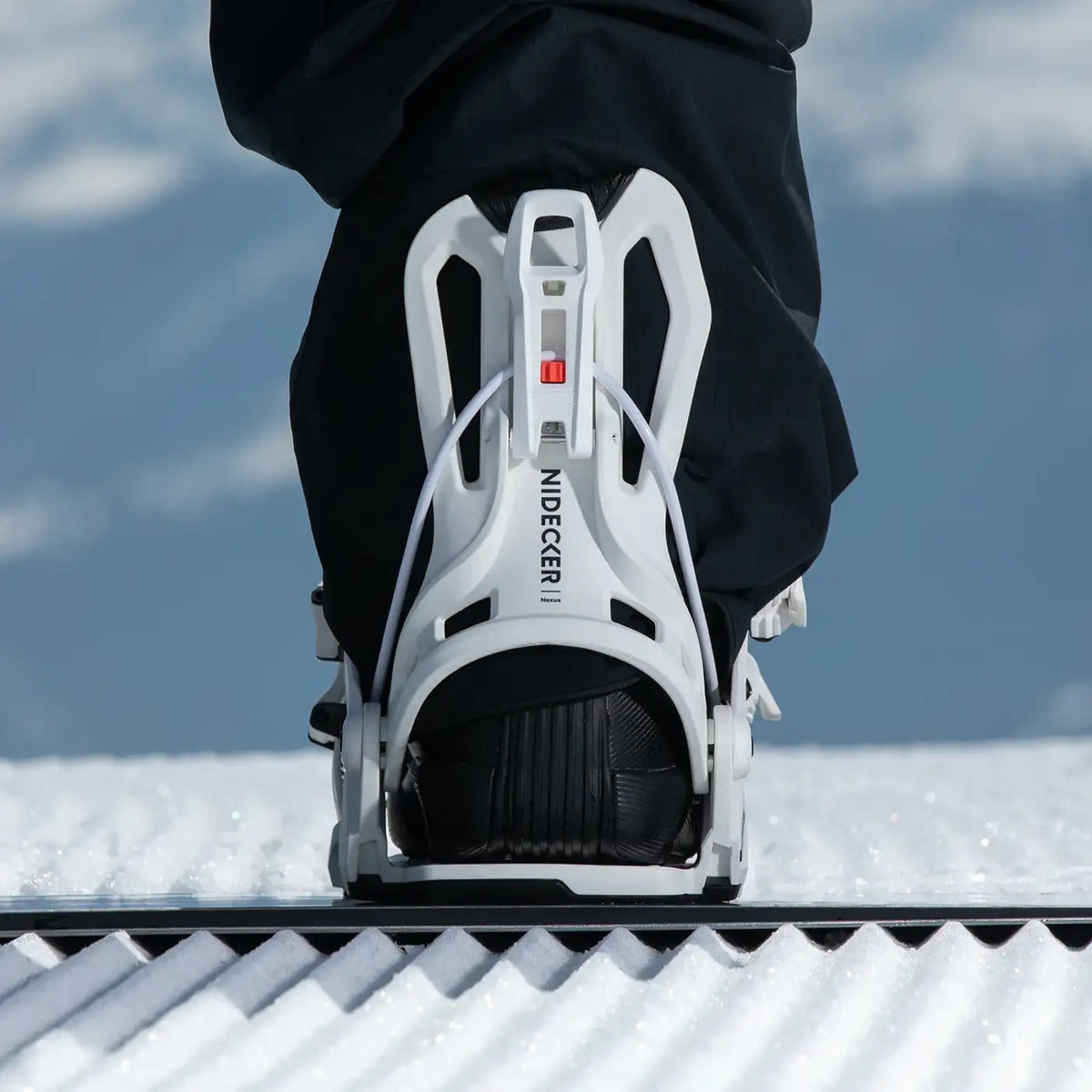 Flow Nexus | Unreal Convenience and Value | Nidecker | CA Flow Nexus Bindings Nidecker Premium Swiss Snowboard